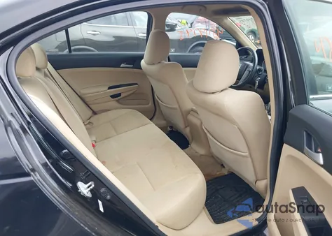 2011 Honda Accord 2.4 Lx-P z USA, uszkodzony, nr VIN 1HGCP2F46BA067652